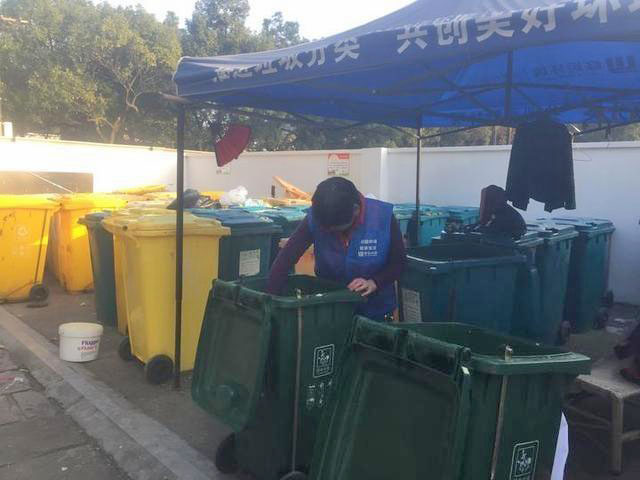 杭州戶(hù)外智能云垃圾桶分類(lèi)管理實(shí)現(xiàn)垃圾不落地